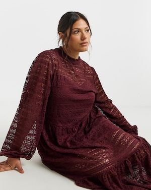 Burgundy Tiered Lace Maxi Dress - Image 2
