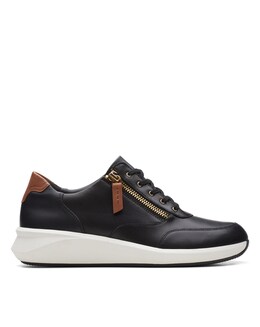 Clarks Un Rio Zip Standard Fitting Trainers