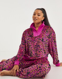 Chelsea Peers Velour Hidden Leopard Print Pyjama Set