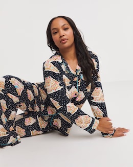 Chelsea Peers Jersey Gingerbread House Print Long Pyjama Set