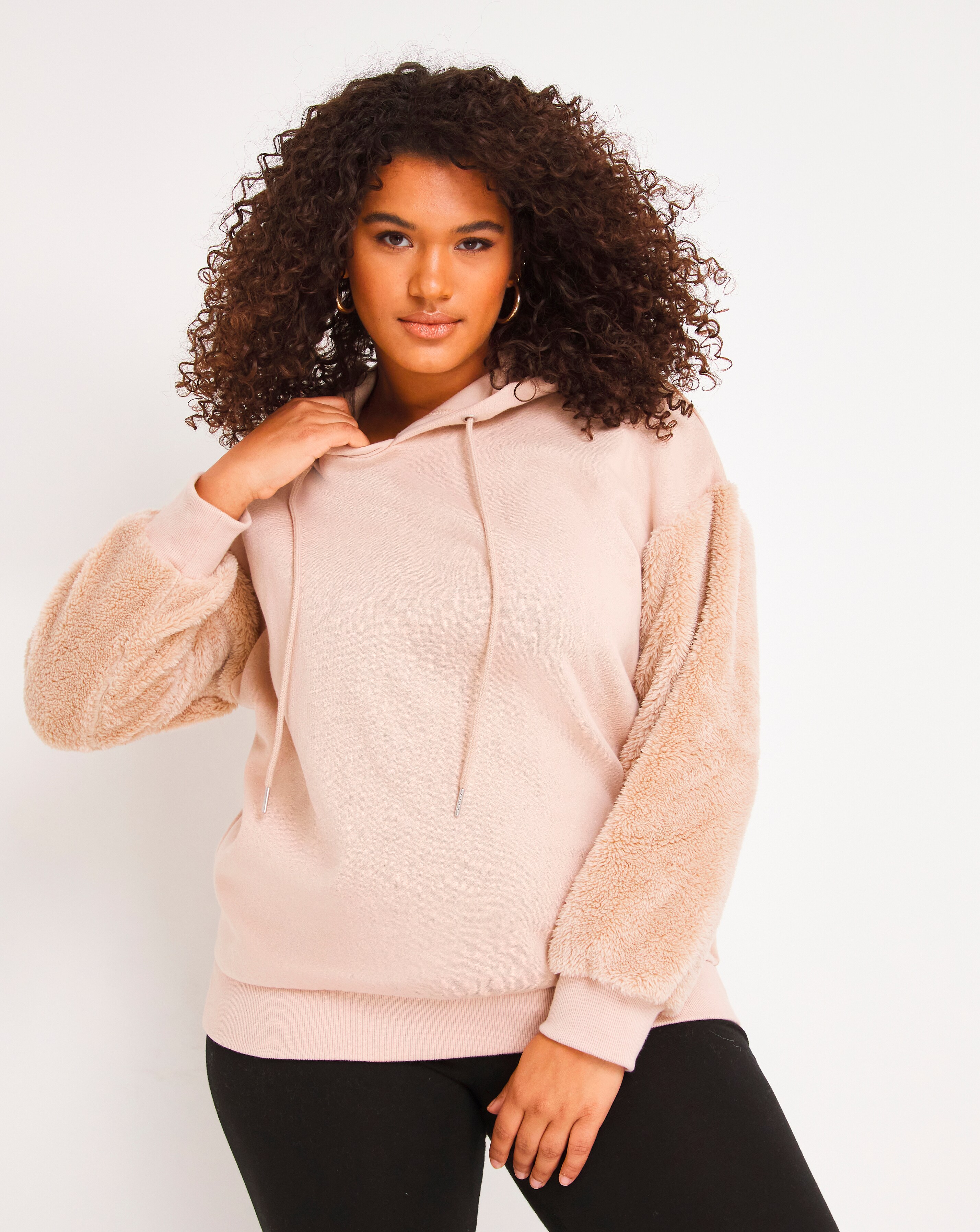 Hoodies \u0026 Oversized Sweatshirts 