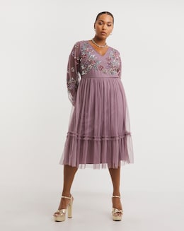 Maya Curve V- Neck Long Sleeve Floral Embellished Tulle Midi Dress