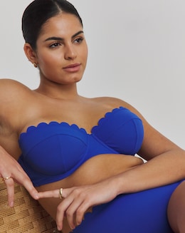 MAGISCULPT Contour Me Scalloped Edge Bandeau Bikini Top