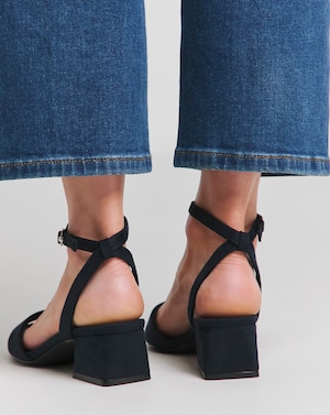 Barely There Low Block Heel Ex Wide - Image 3