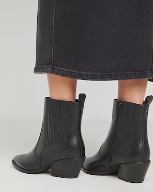 Pointed Chelsea Western Boots ExWide - Image 4