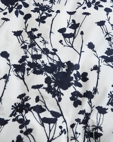 Ember Shadow Floral Duvet Set