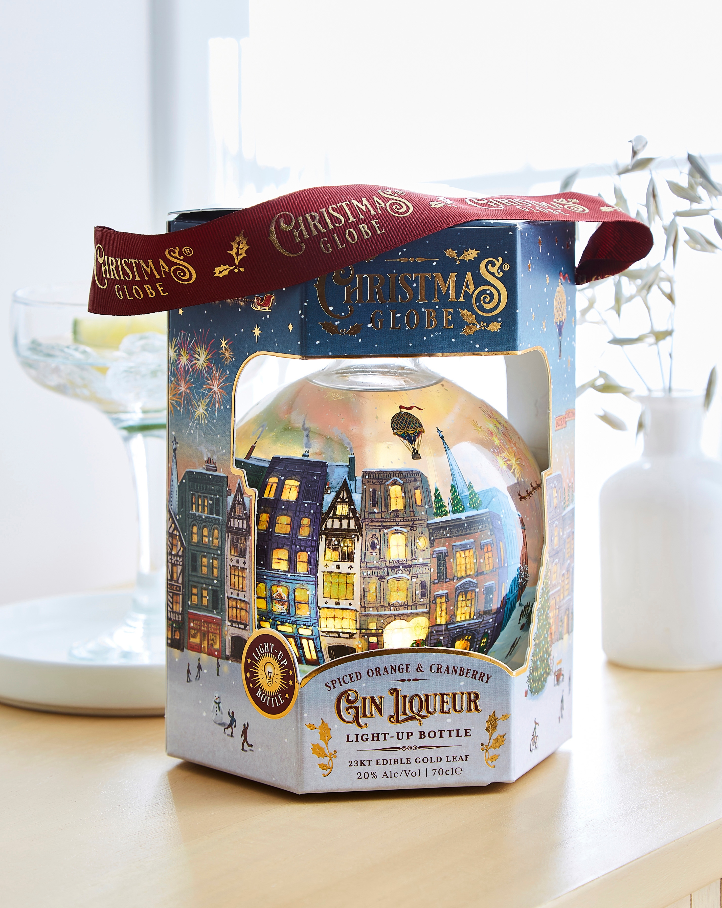 Light Up Snowglobe Gin Liqueur 70cl