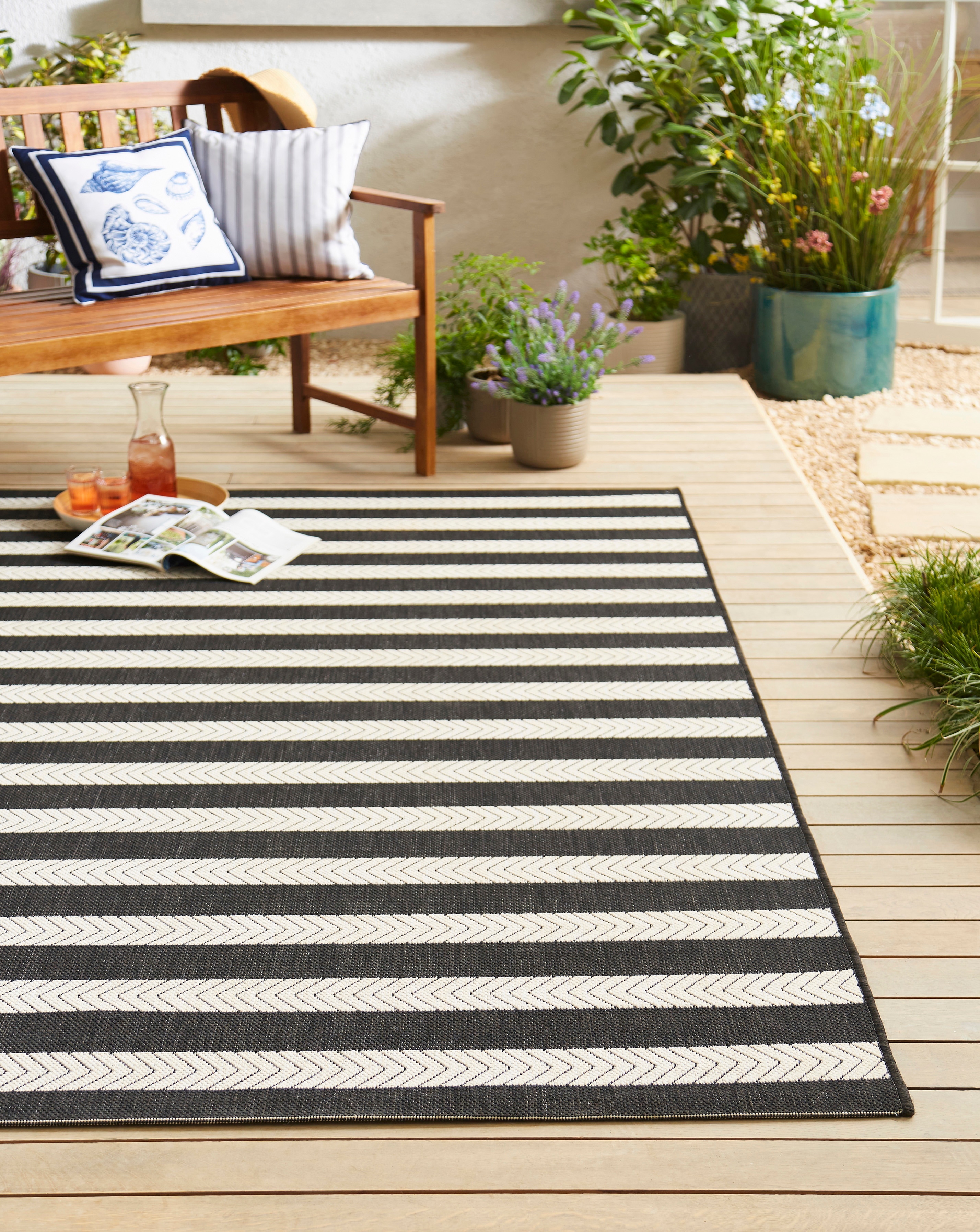 Outdoor Rug - Black Stripe