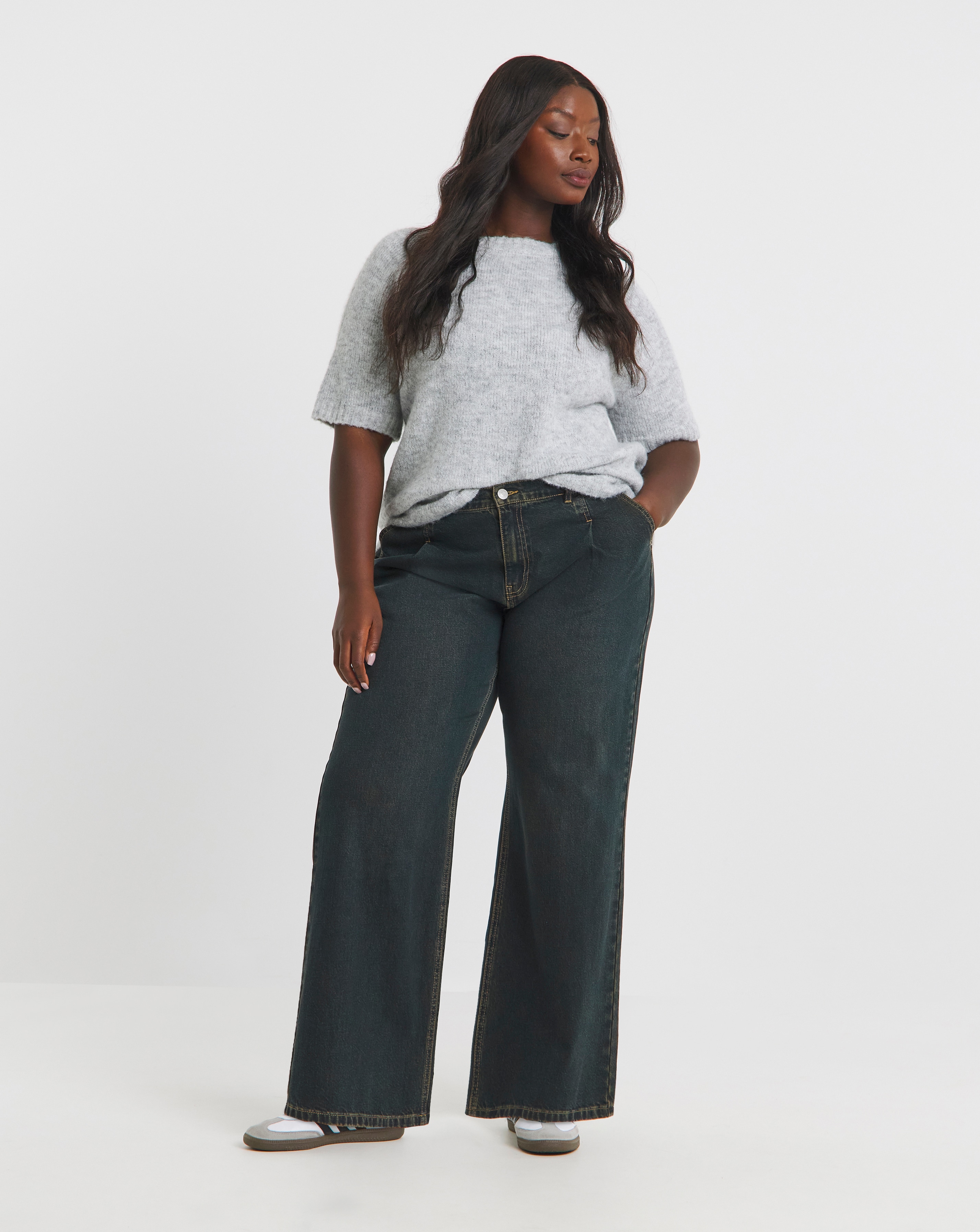 SBE Vintage Pleat Detail Wide Leg Jeans