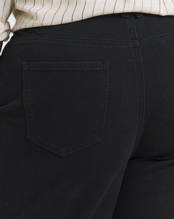 Washed Black Barrel Jean