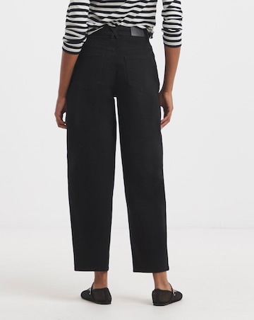 Washed Black Barrel Jean