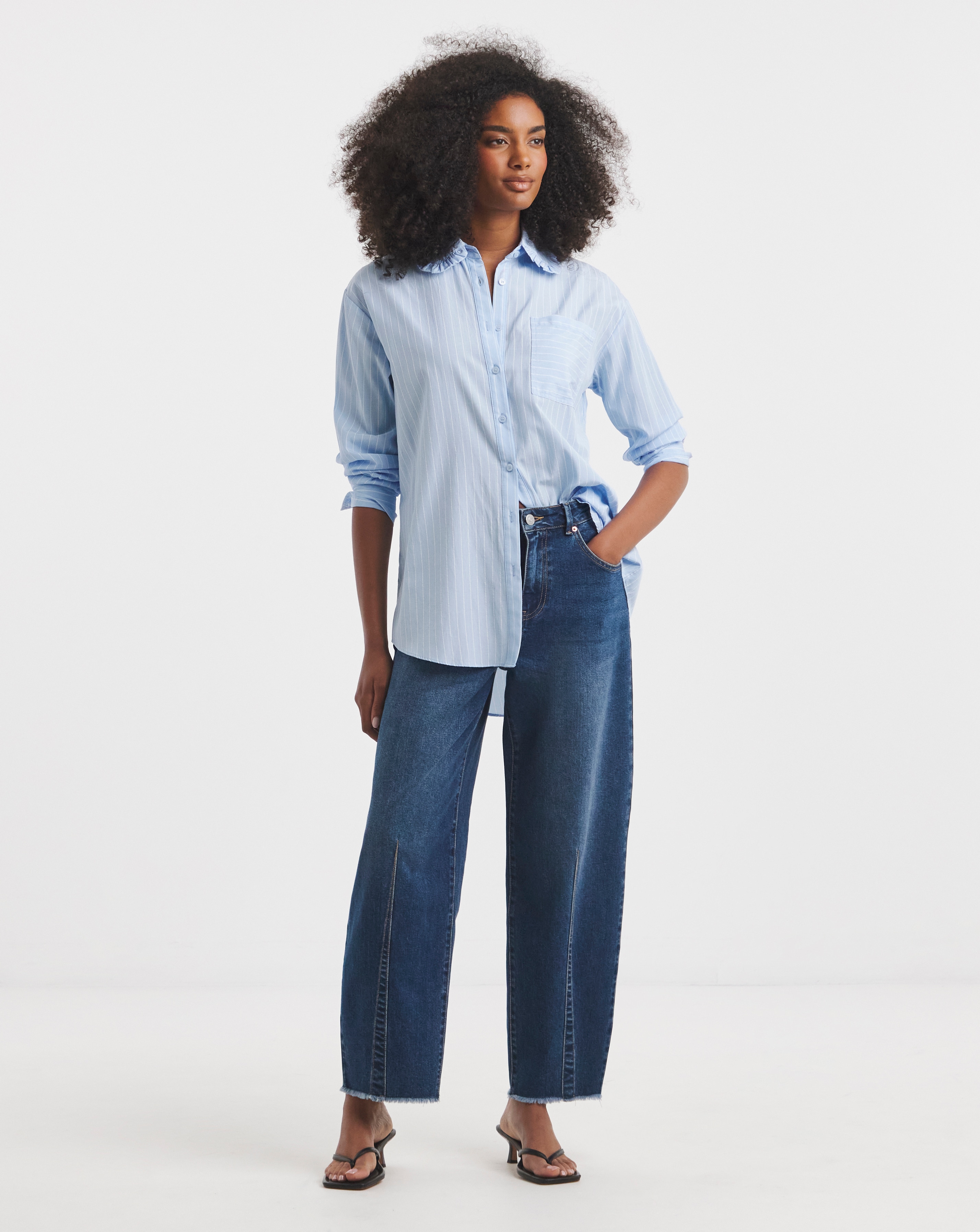 Mid Wash Dart Detail Barrel Jeans