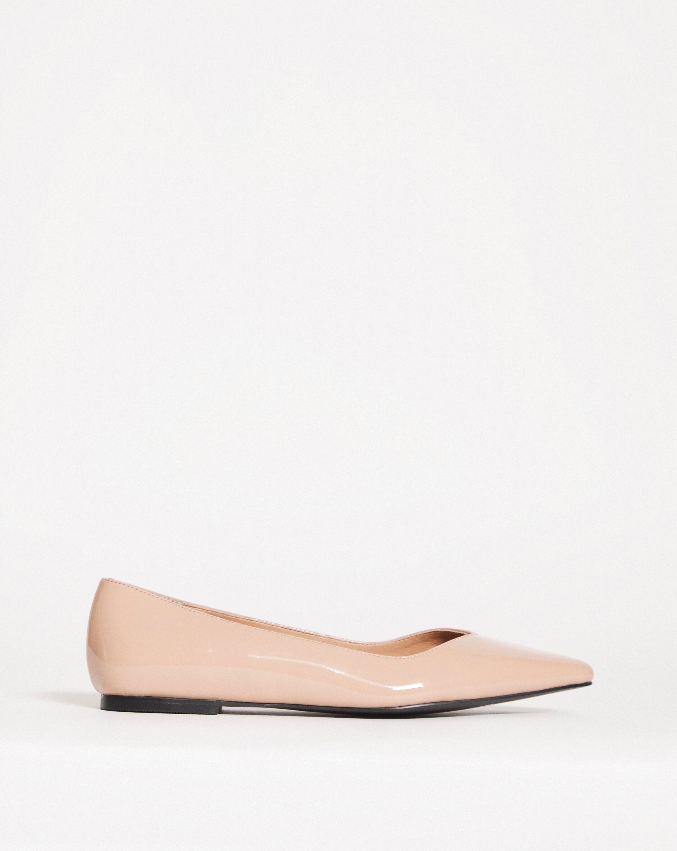 Wide fit hotsell pointed flat shoes