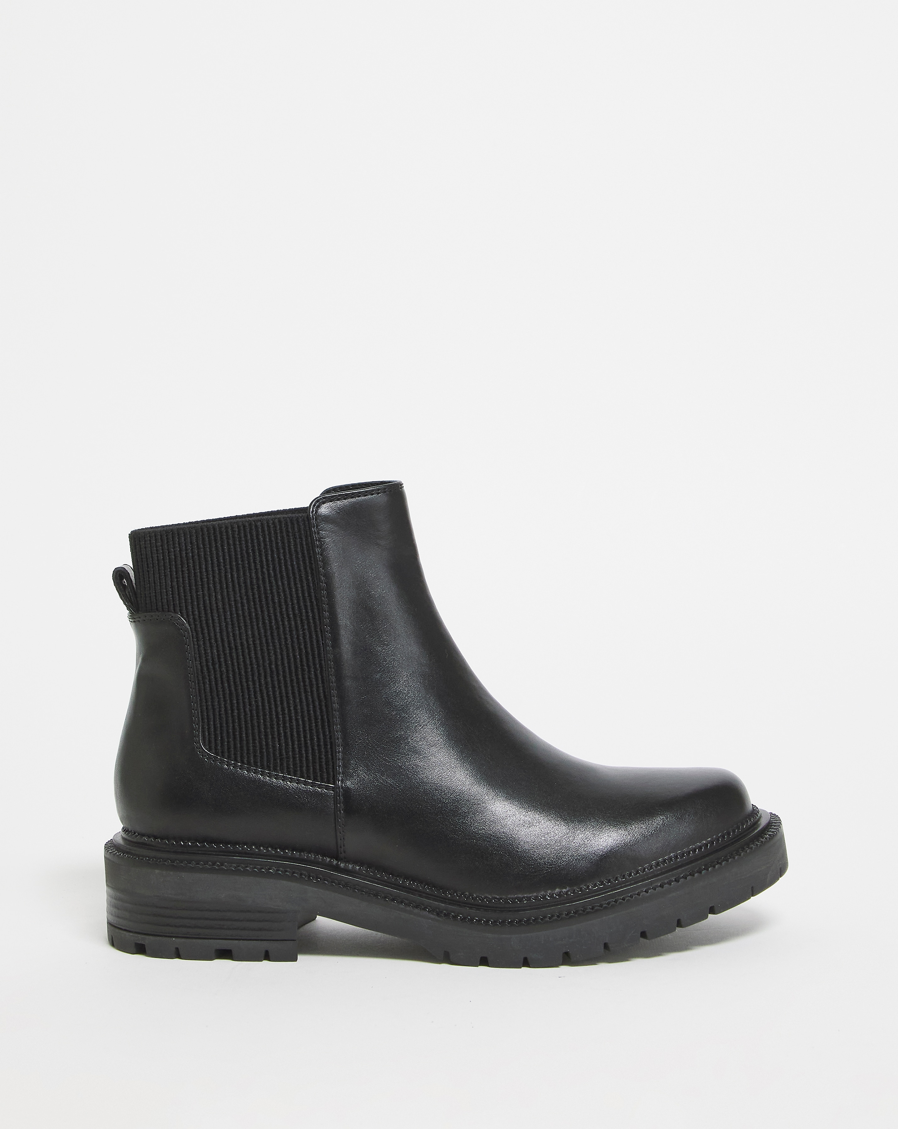 Irun Flat Chunky Chelsea Ankle Boots 