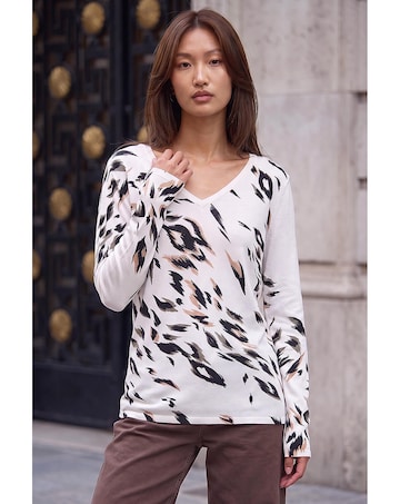Roman V-Neck Animal Print Knit Jumper
