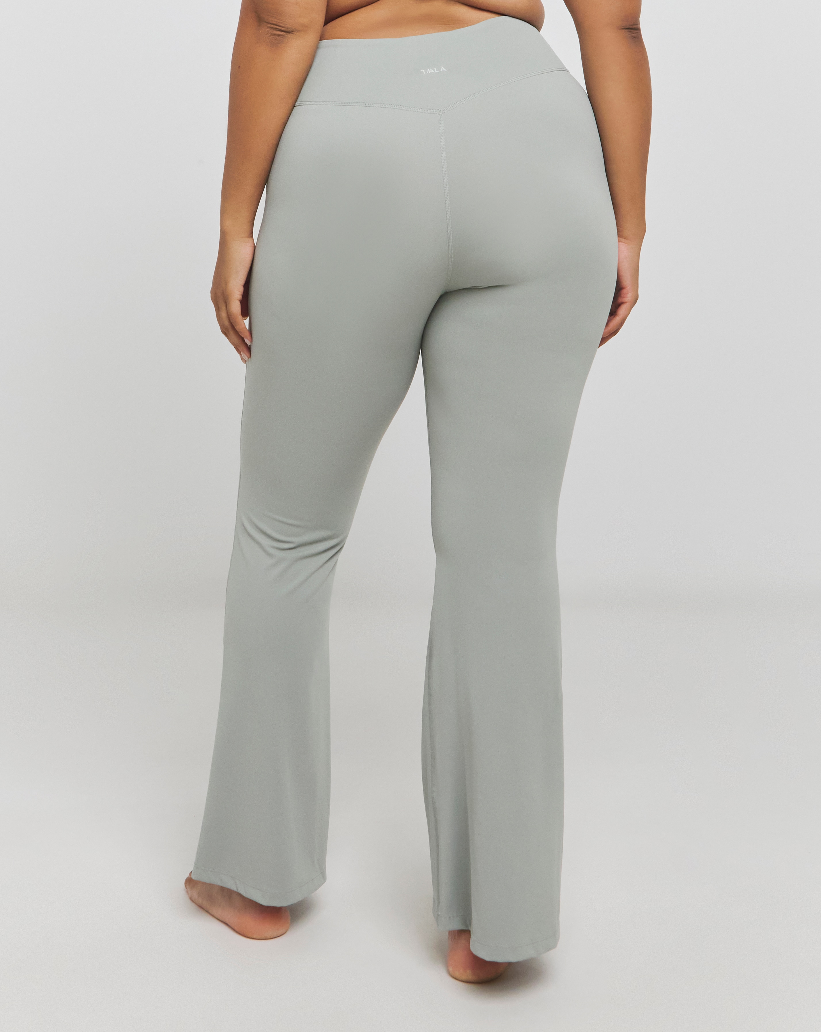 TALA Dayflex Wrap Flared Yoga Pant 30 Simply Be