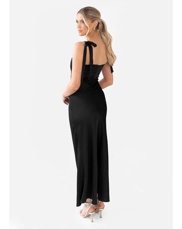 Maya Deluxe Plain Dress