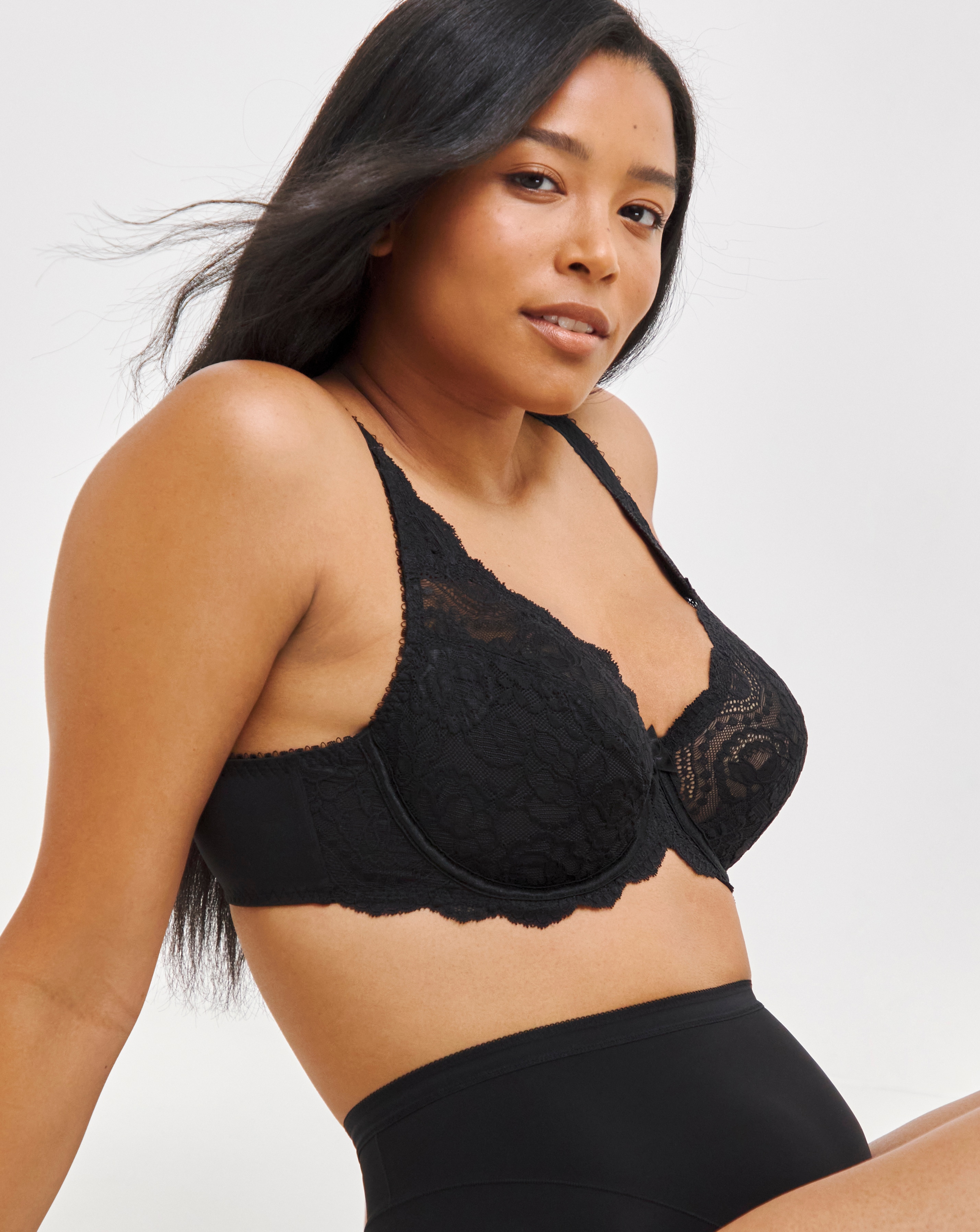 Playtex Flower Lace Full Cup Bra Black