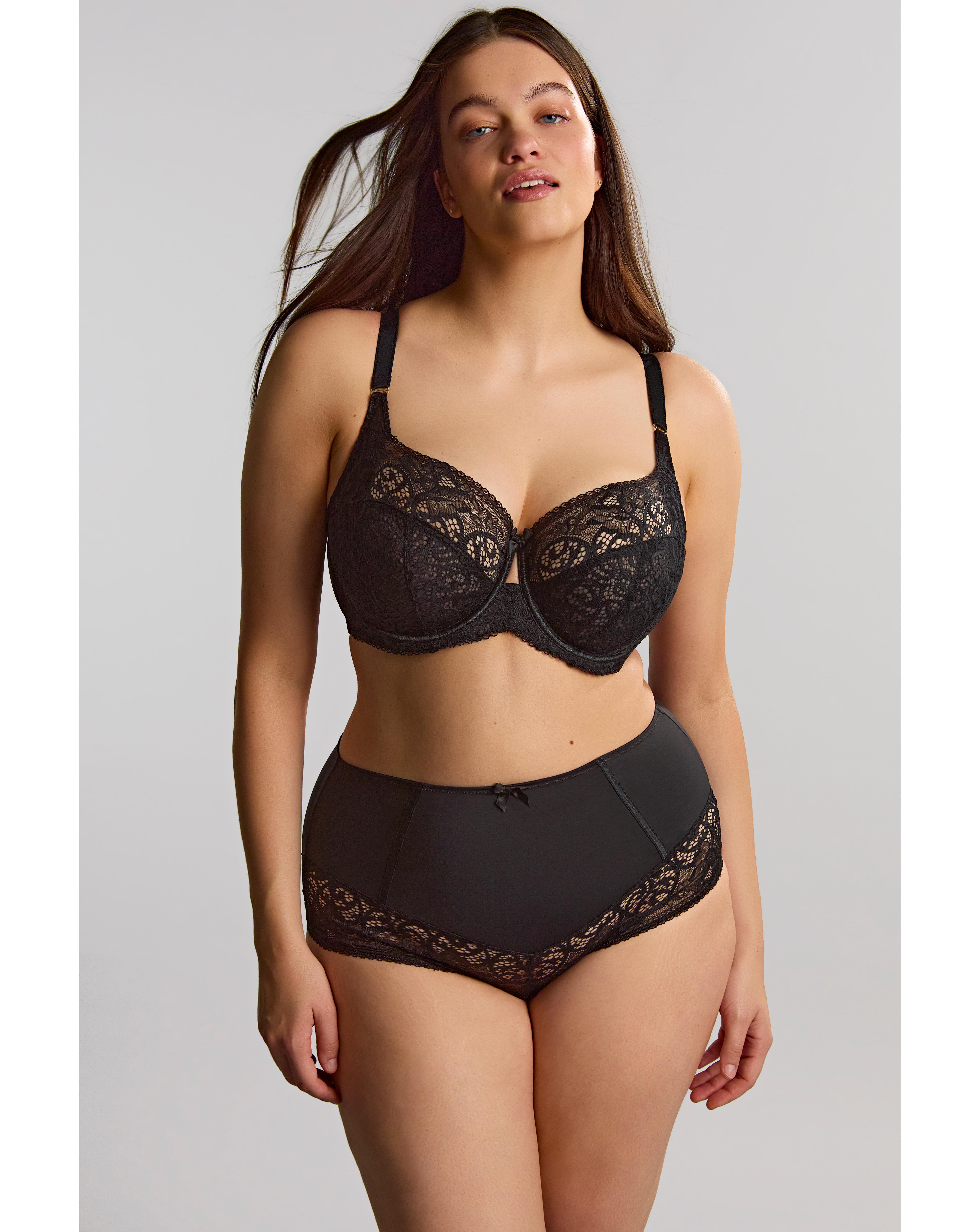 Sculptresse DD+ Estel Wired Full Cup Bra In Noir | UK Size 36E Women's