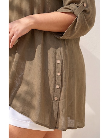 Roman Curve Buttoned Side Asymmetric Top