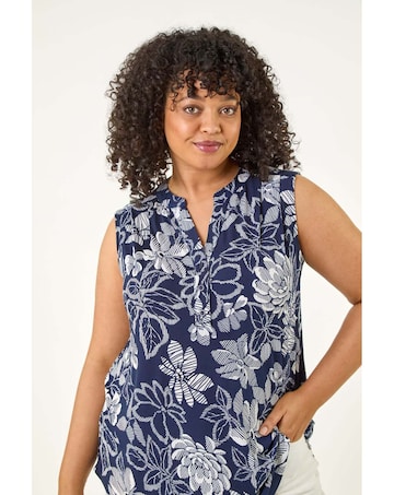 Roman Curve Floral Puff Stretch Vest
