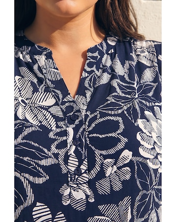 Roman Curve Floral Puff Stretch Vest