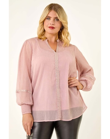 Roman Curve Shimmer Chiffon Blouse