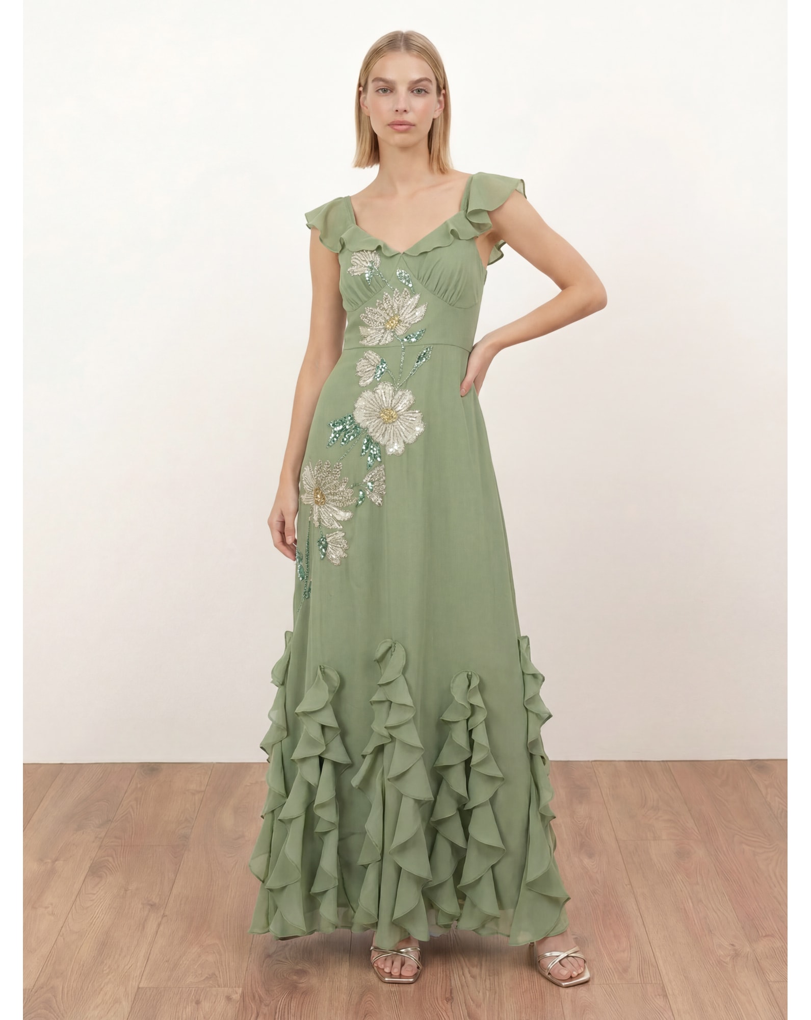 New In - Maya Deluxe Floral Embellished Ruffle Ma