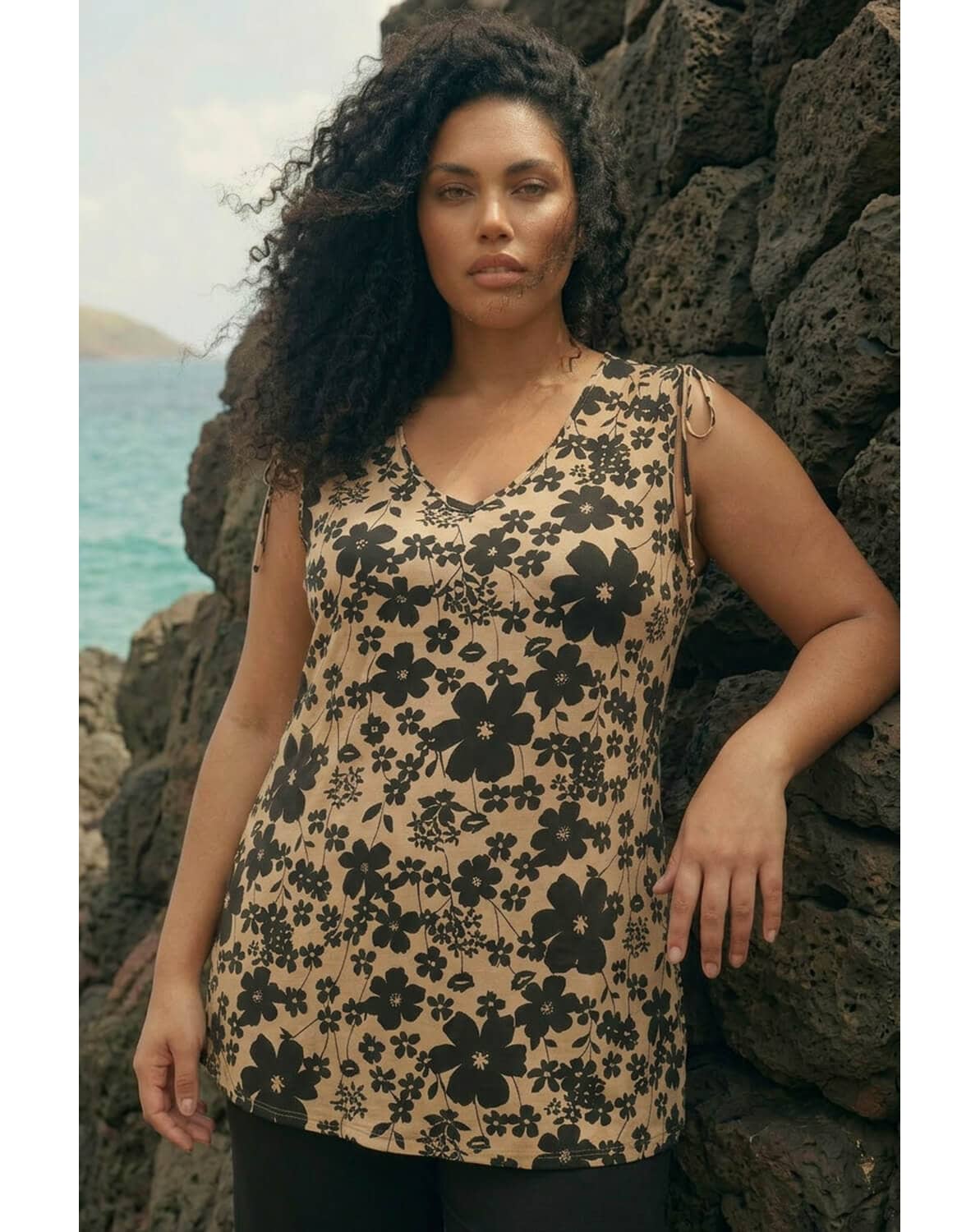 New In - Roman Curve Floral Print Vest Top