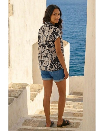 Roman Printed Broderie Collared Top