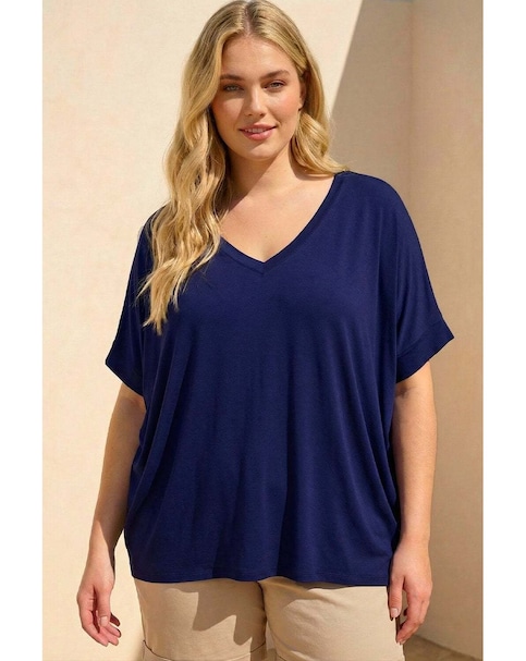 Roman Curve V-Neck Stretch Top