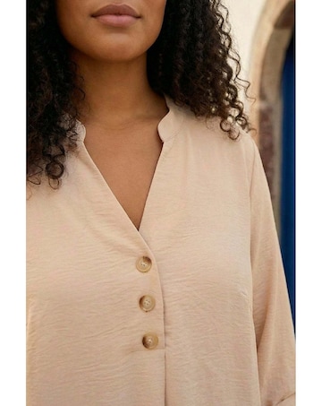 Roman Curve Textured Buttoned Tunic Top