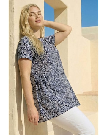 Roman Curve Print Gathered Waist Top