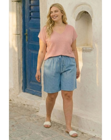 Roman Curve Textured V-Neck Tunic Top