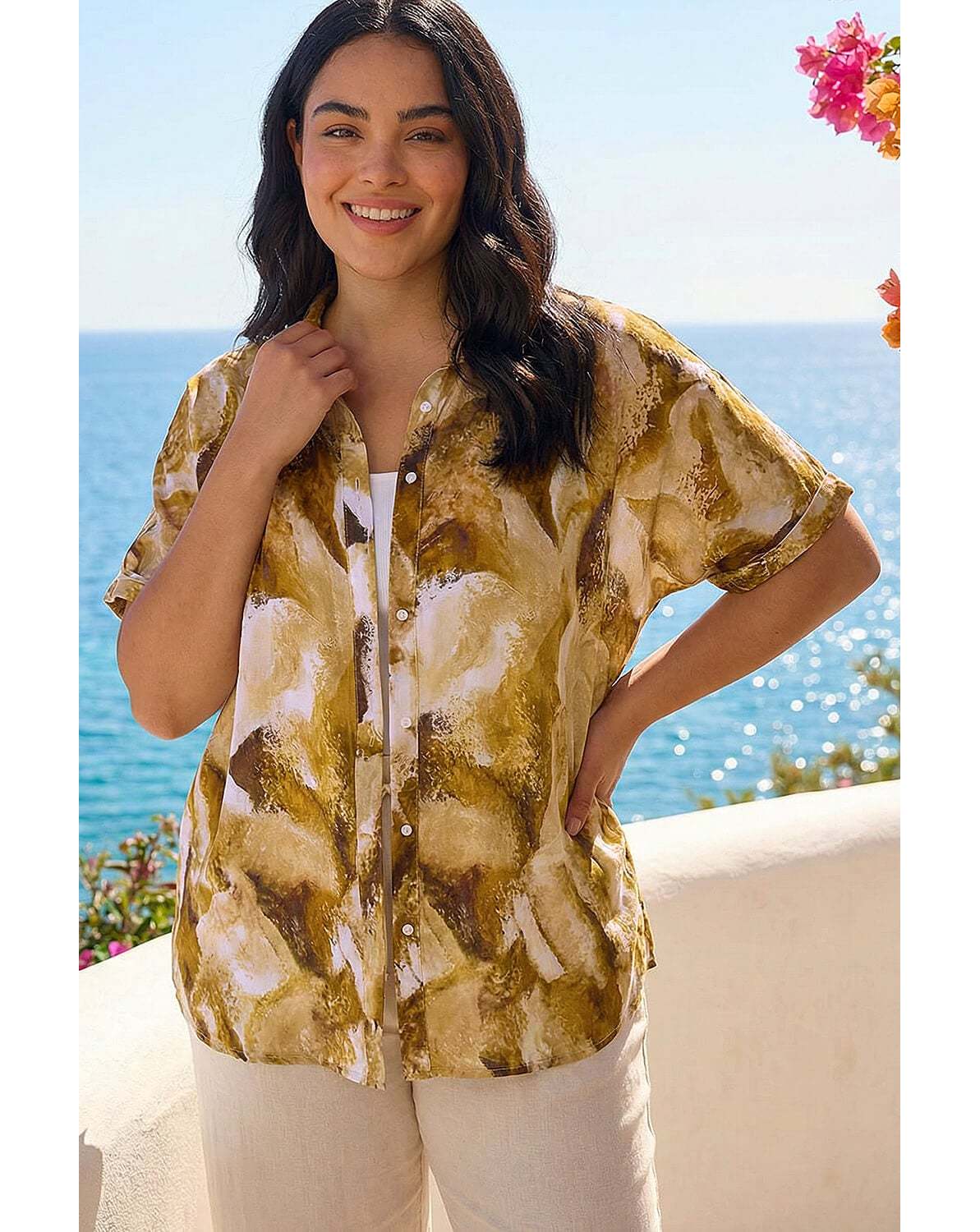 New In - Roman Curve Swirl Print Button Shirt