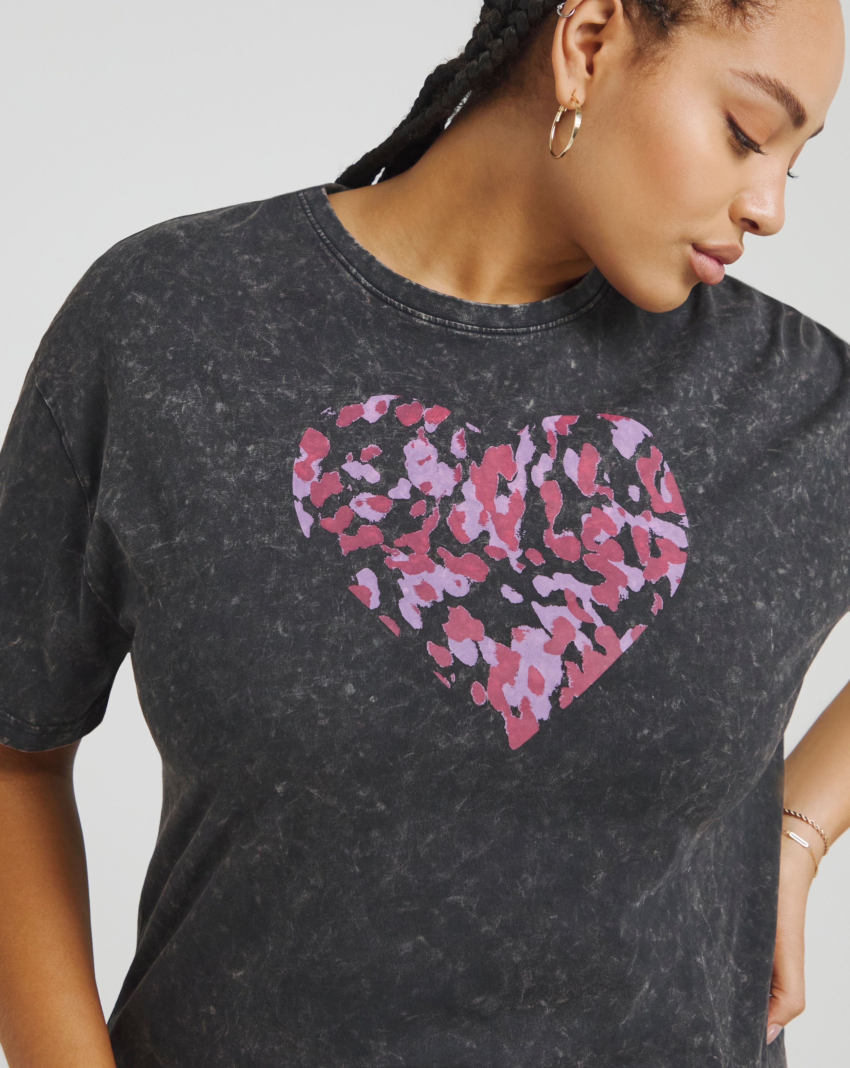 Heart Graphic T-Shirt