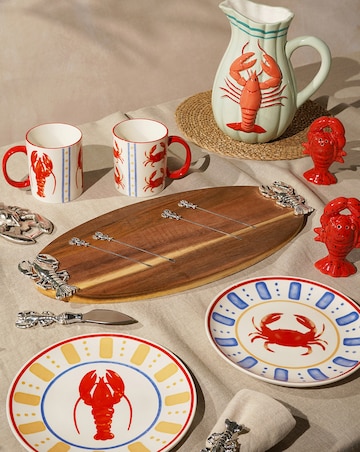 Hestia set of 2 crab & lobster mugs