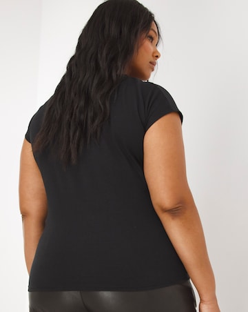 Knot Front Relaxed Tee