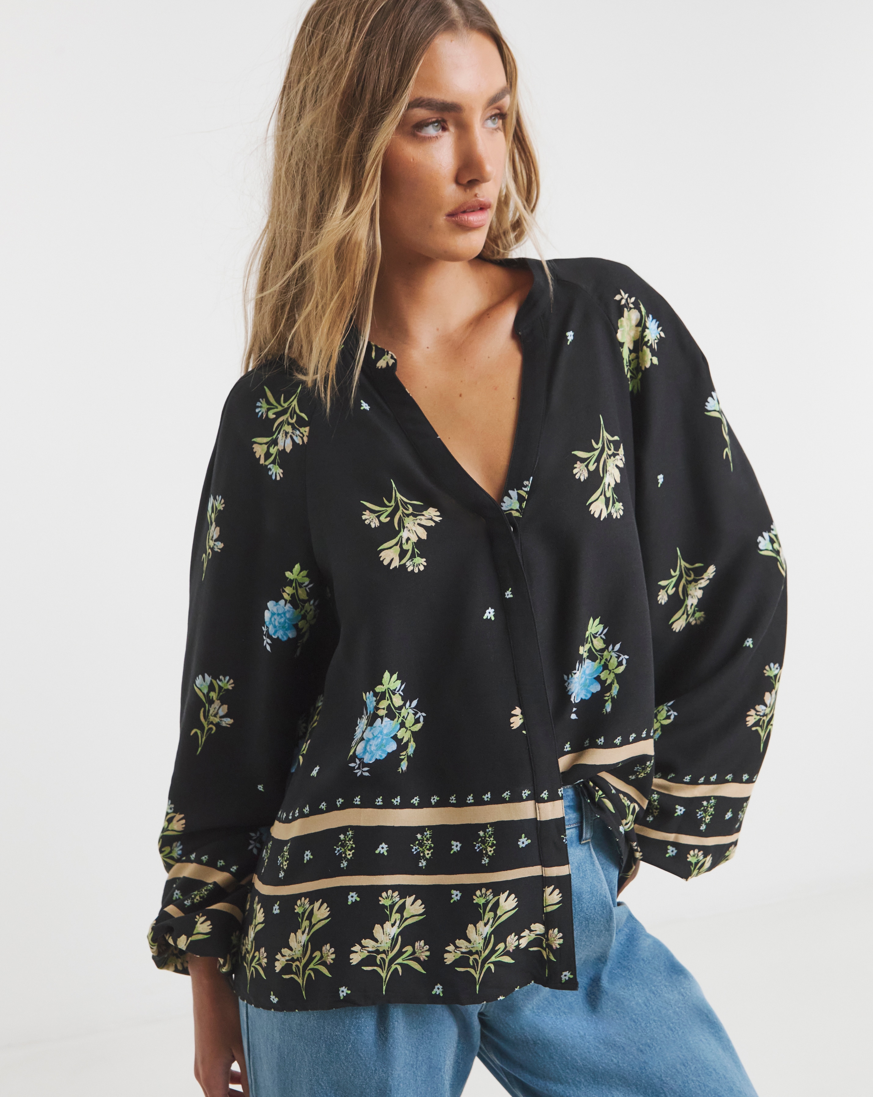 Volume Sleeve Border Print Blouse