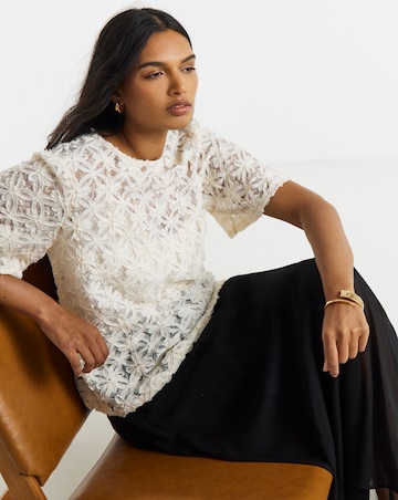 Joanna Hope Textured Floral Blouse