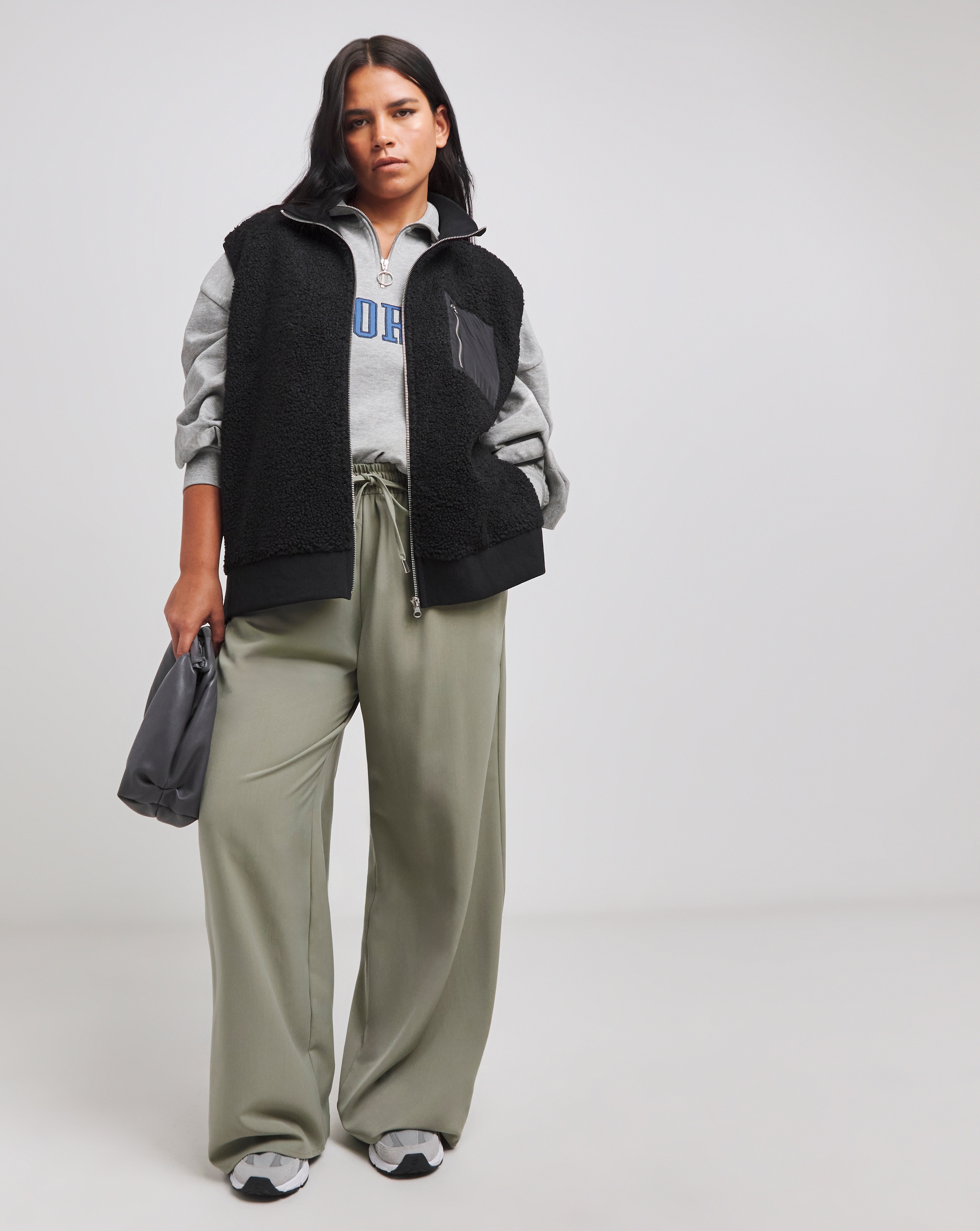 Teddy Gilet With Nylon Pocket