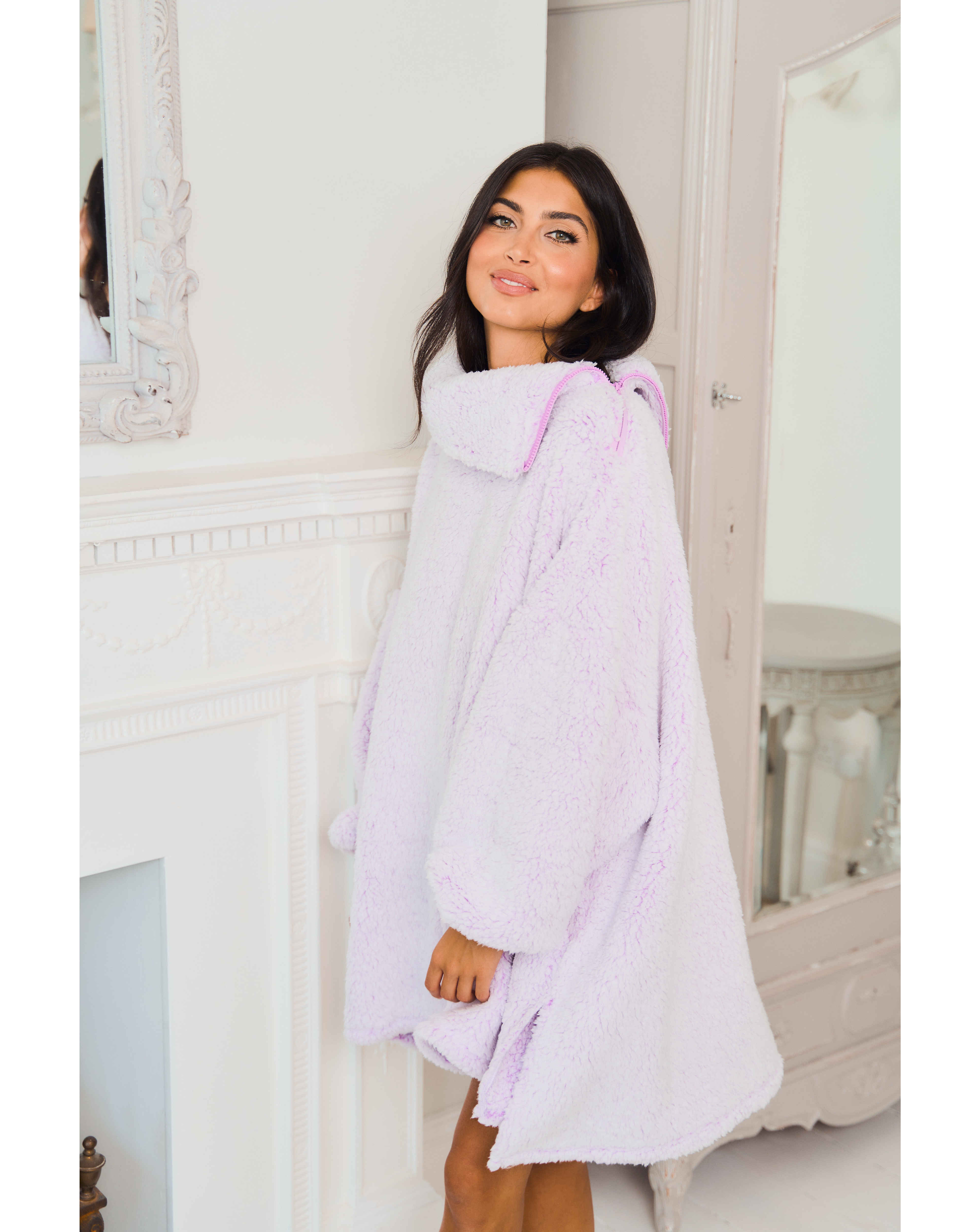 Jim JamTheLabel Oversized Borg Hoodie