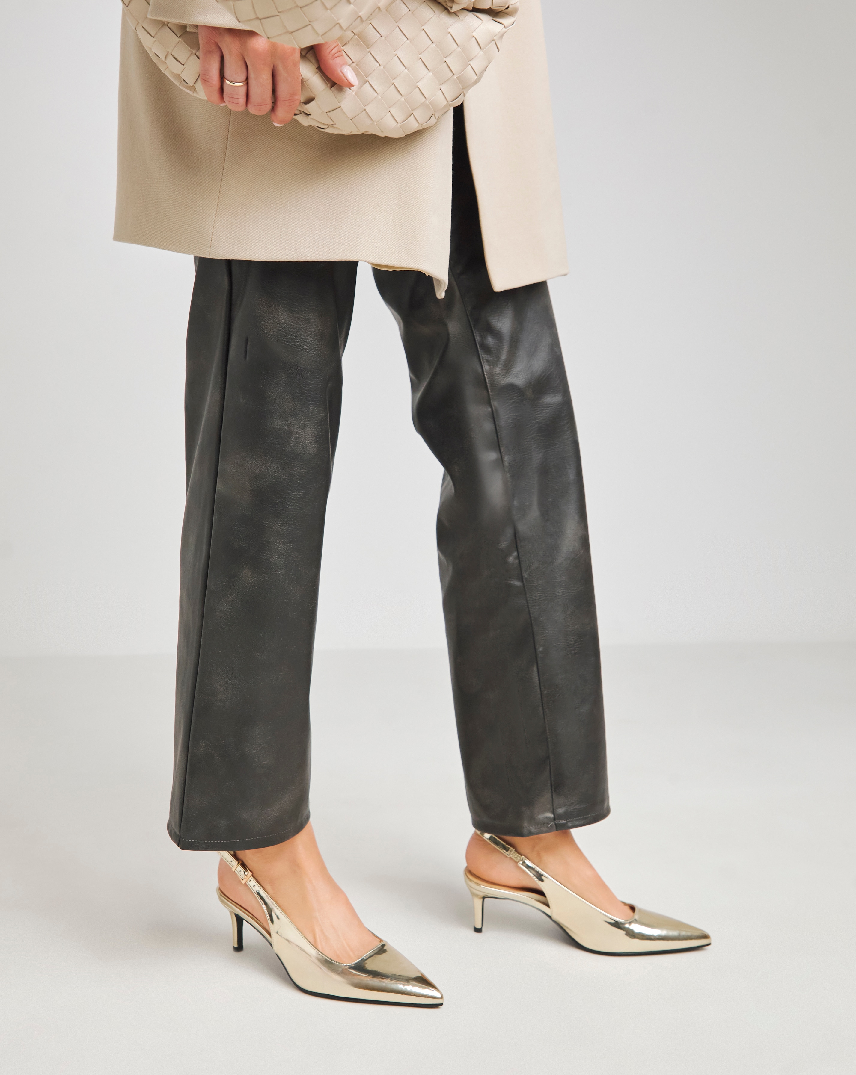 Pointed Toe Slingback Wide