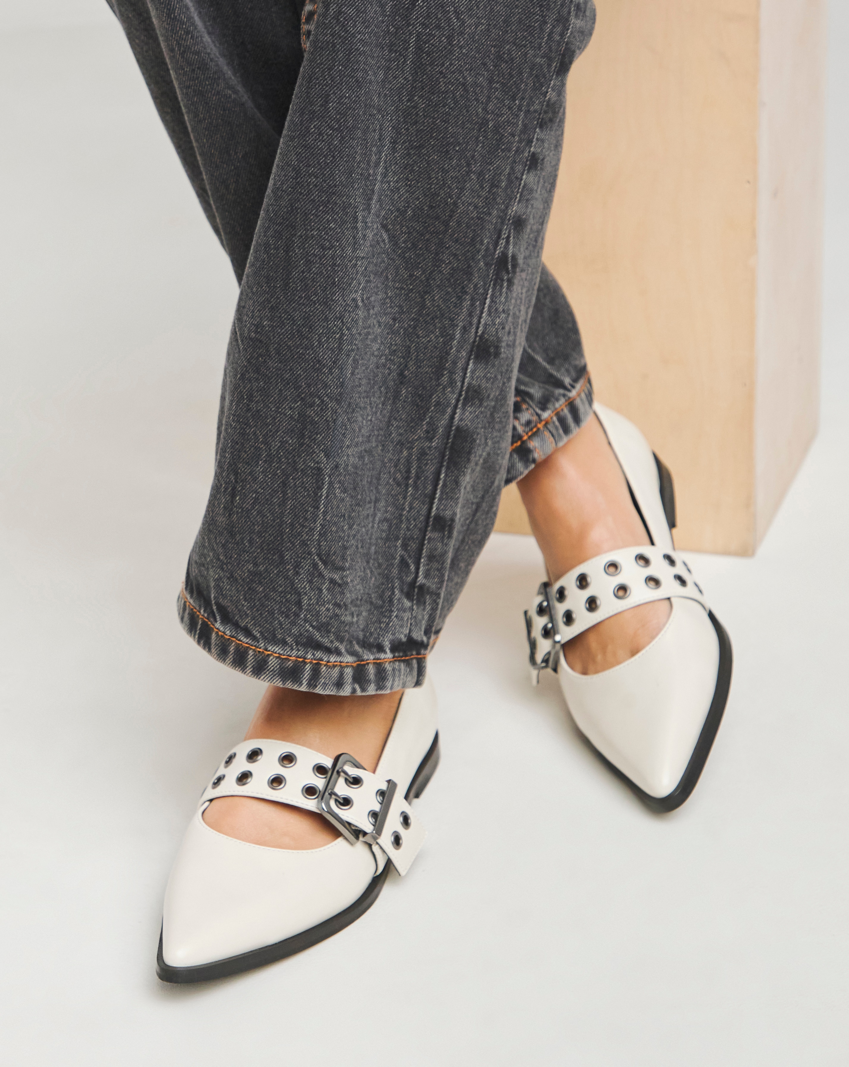 Hardware Mary Jane Pointy Flat Shoe Wide