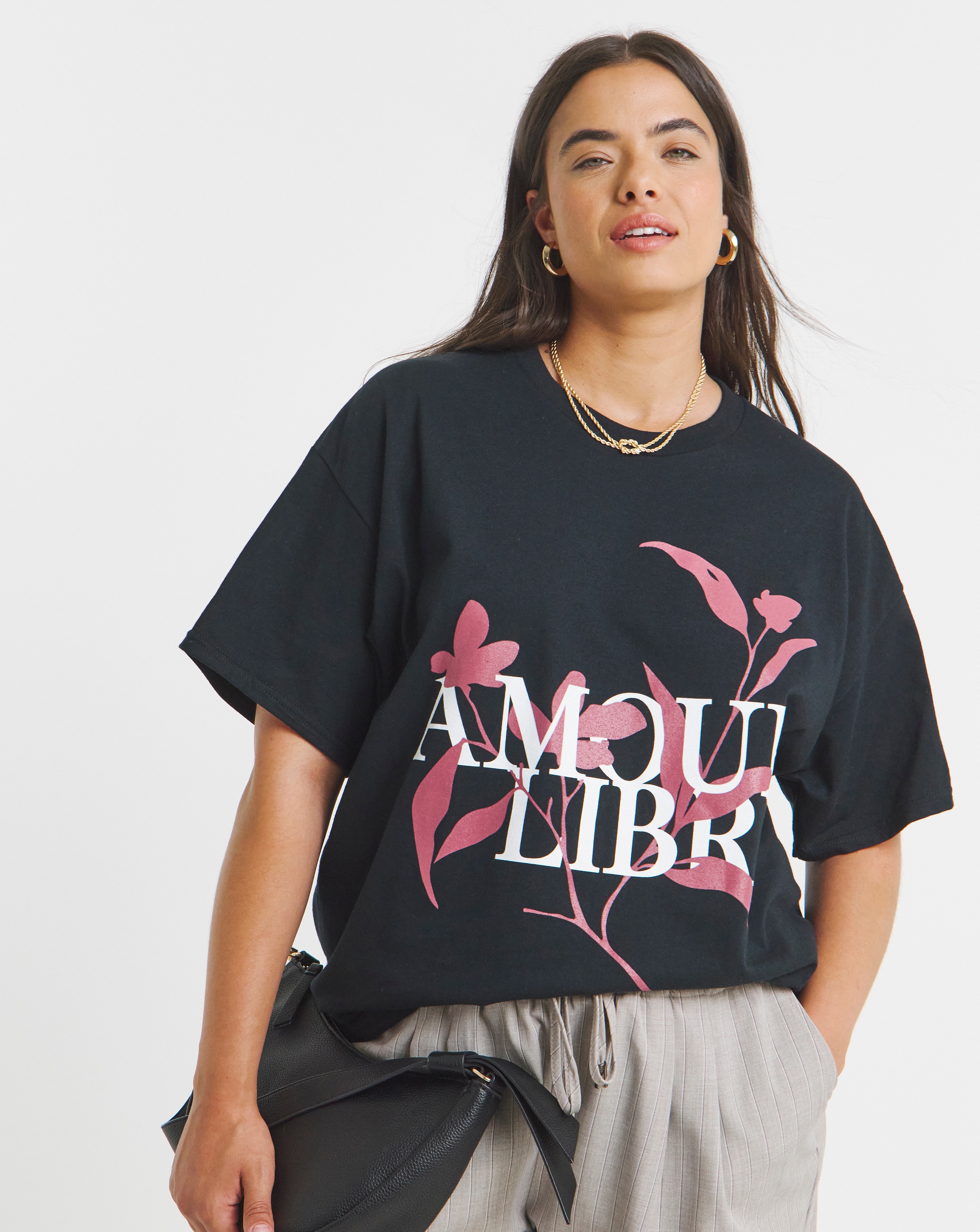 Amour Libre Graphic T-Shirt