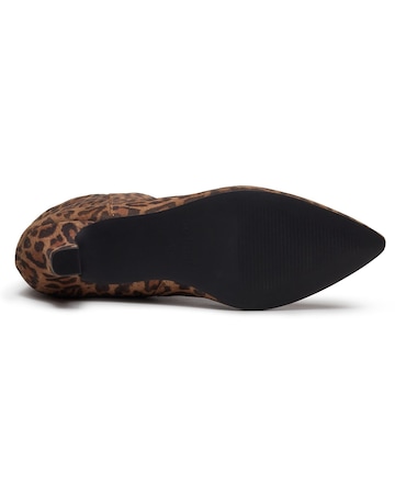 Hush Puppies Nahla Kitten Heel Boot