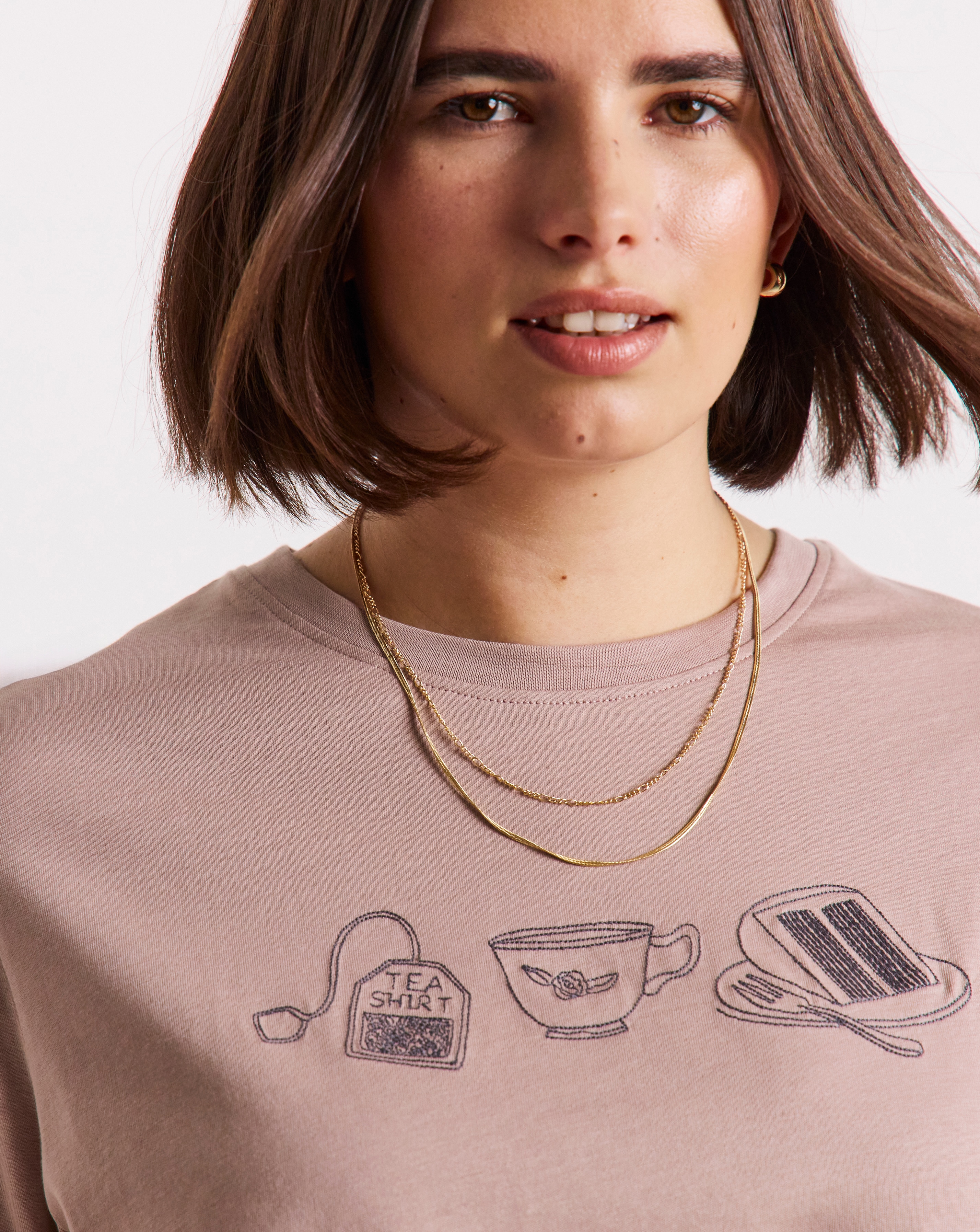 New In - Embroidered Tea T-Shirt