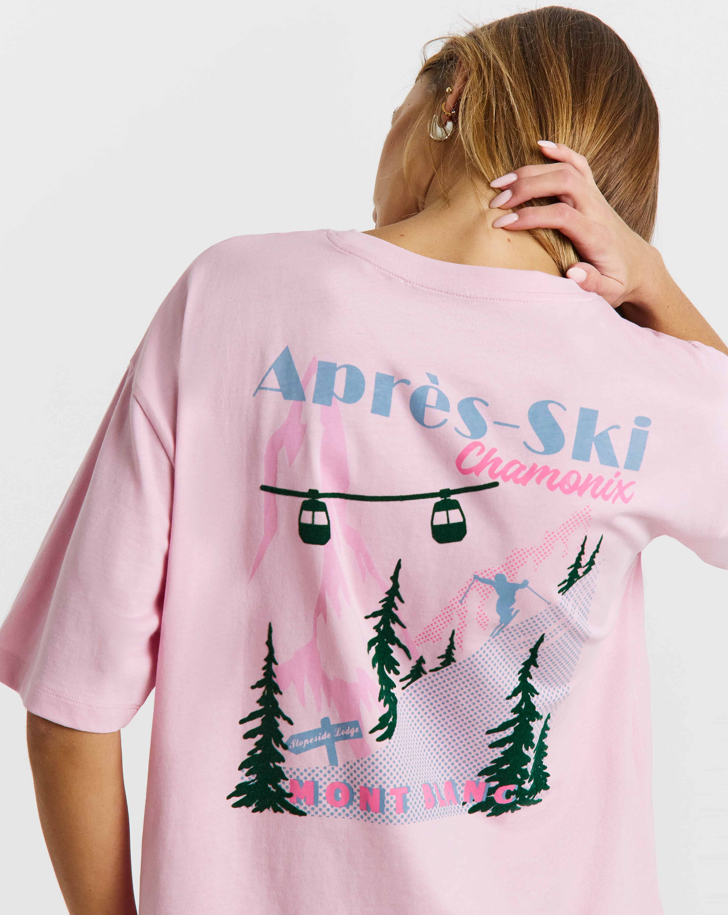 New In - Apres Ski Graphic T-Shirt