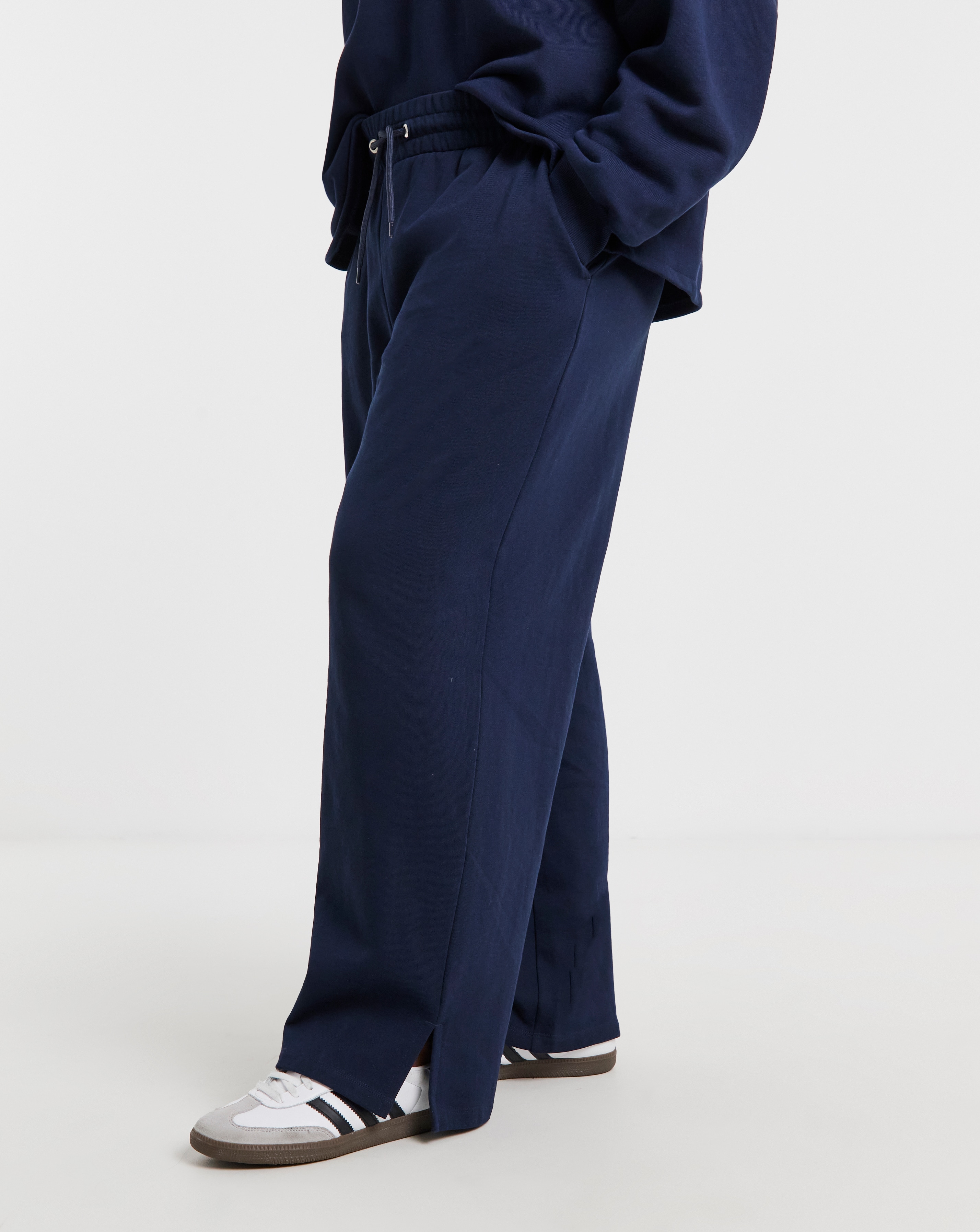 New In - Wide Leg Jogger
