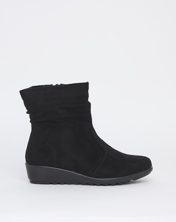Cushion Walk Ruched Wedged Boots EEE Fit